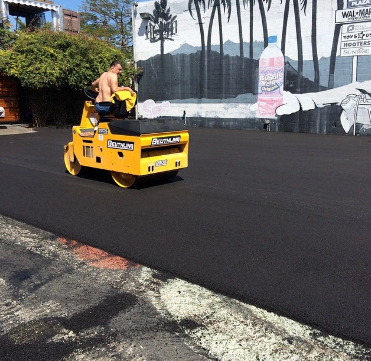 Shopping Plaza Resurface